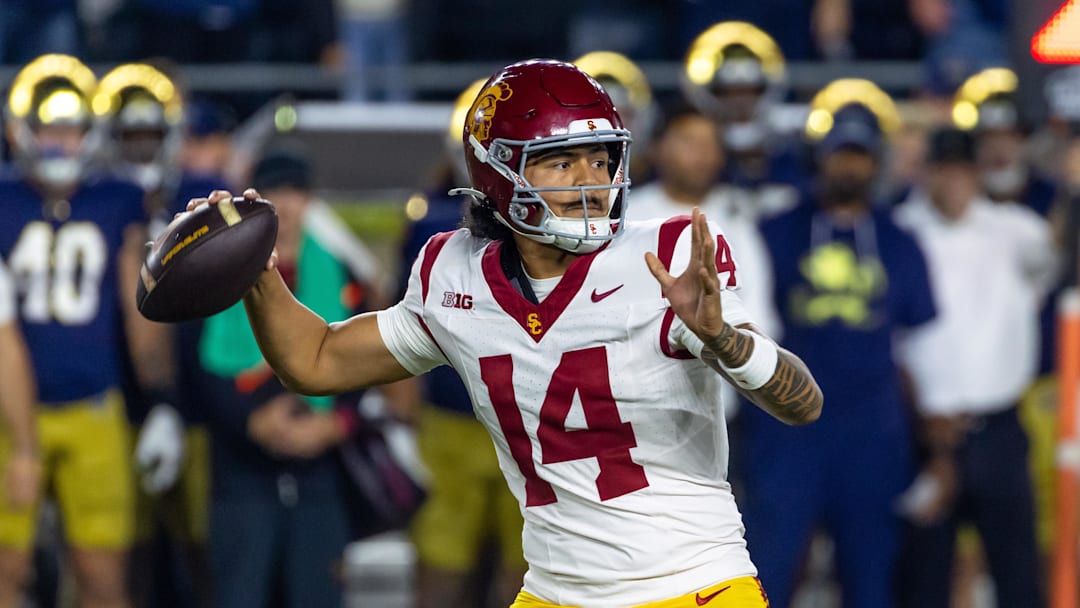 Oct 18, 2025; South Bend, Indiana, USA; Southern California Trojans quarterback Jayden Maiava