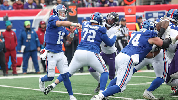 Dec 15, 2024; East Rutherford, New Jersey, USA; New York Giants quarterback Tommy DeVito (15) passes the ball.