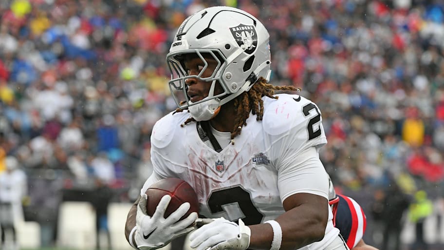 Las Vegas Raiders running back Ashton Jeanty