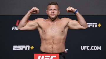 UFC Fight Night: Rozenstruik v Sakai Weigh-in