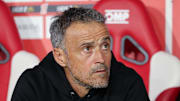 Luis Enrique a dézingué le FC Barcelone.