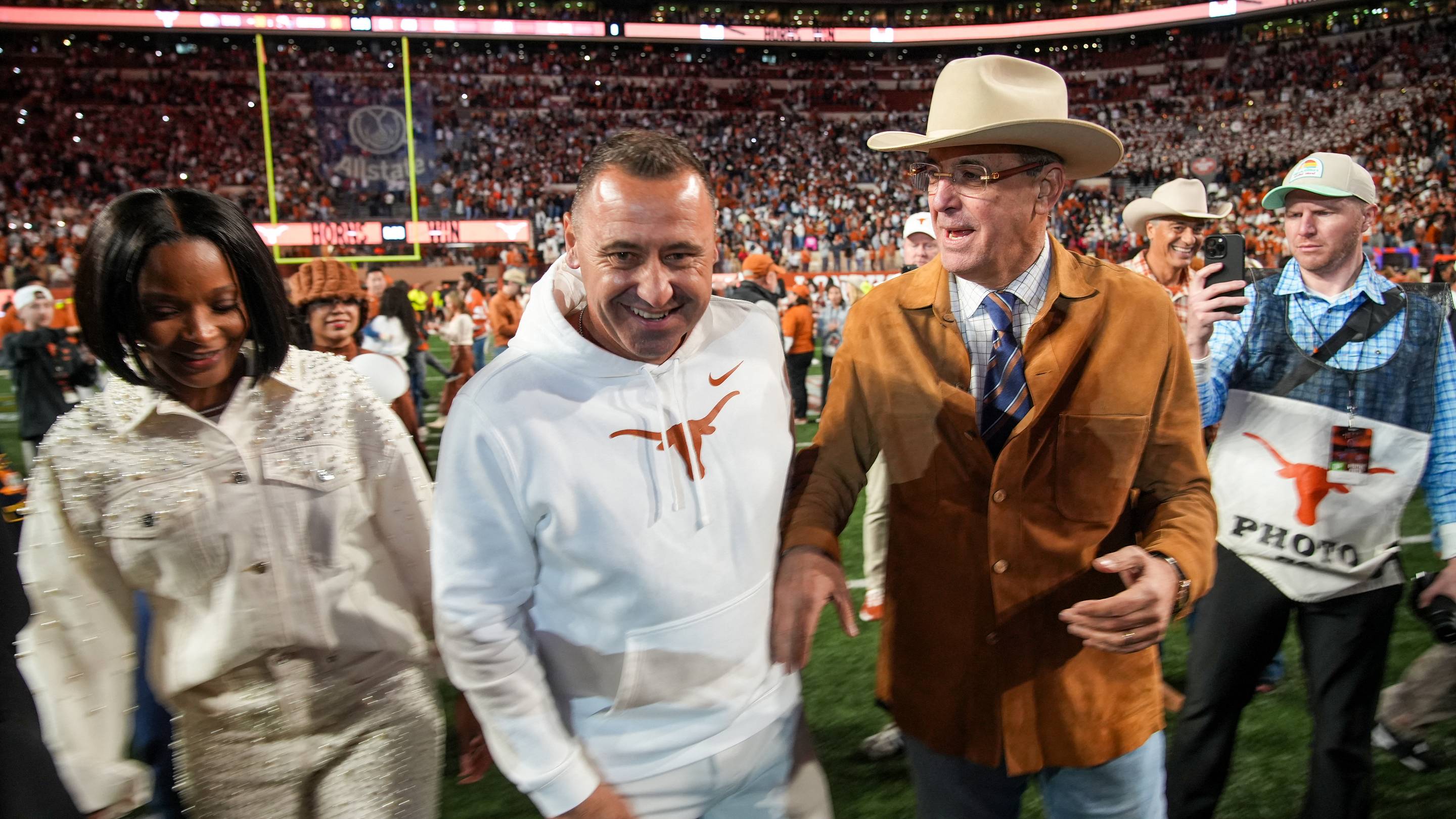 Chris Del Conte Gives Texas Longhorns Firm Vote of Confidence Amid Struggles