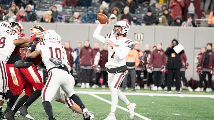 Nov 29, 2024; East Rutherford, NJ, USA; Bergen Catholic vs. Don Bosco in the NJSIAA Non-Public A football final at MetLife Stadium. DB #7 QB Deven Sisler.