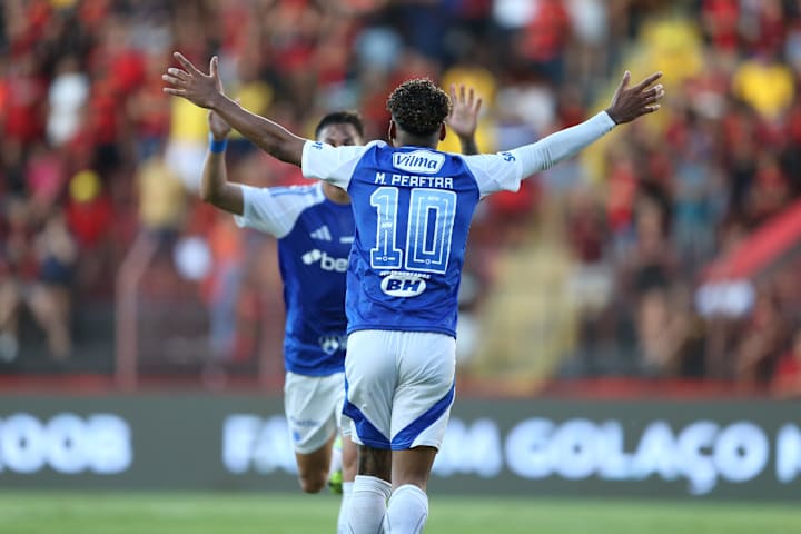 Matheus Pereira brilhou na Ilha do Retiro