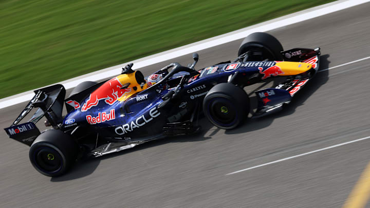 Max advirtió que su disfrute al volante jugará un papel determinante en su futuro en la F1 cuando expire su contrato con Red Bull en 2028. Max advirtió que su disfrute al volante jugará un papel determinante en su futuro en la F1 cuando expire su contrato con Red Bull en 2028.