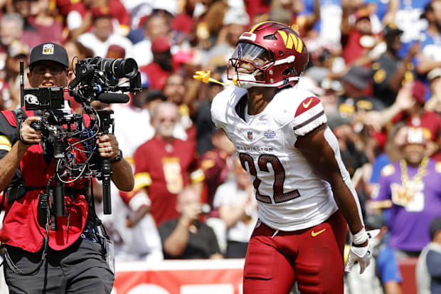 Washington Commanders running back Jacory Croskey-Merritt reacts after a play against the New York Giants.
