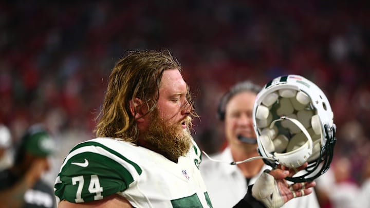 Oct 17, 2016; Glendale, AZ, USA; New York Jets center Nick Mangold (74)  against the Arizona Cardinals at University of Phoenix Stadium. The Cardinals defeated the Jets 28-3. Mandatory Credit: Mark J. Rebilas-Imagn Images
