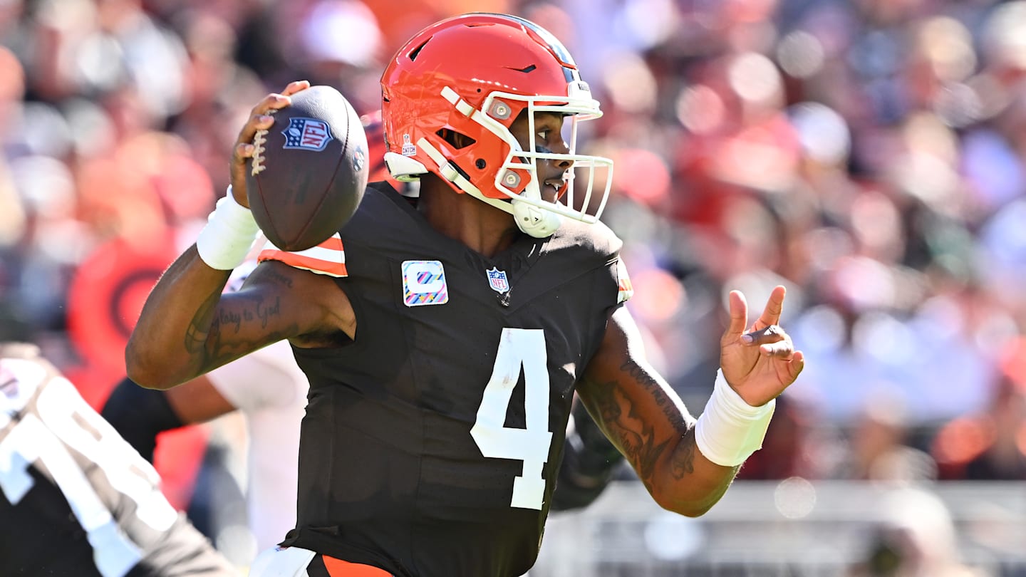 Browns fans cheer as former Texans QB Deshaun Watson suffers gruesome