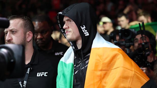 Garry sends a message to UFC's welterweight divisio