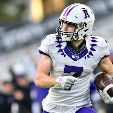 Rylin Lang and Anacortes repeated as WIAA Class 2A champions Saturday, defeating Tumwater in the finals.
