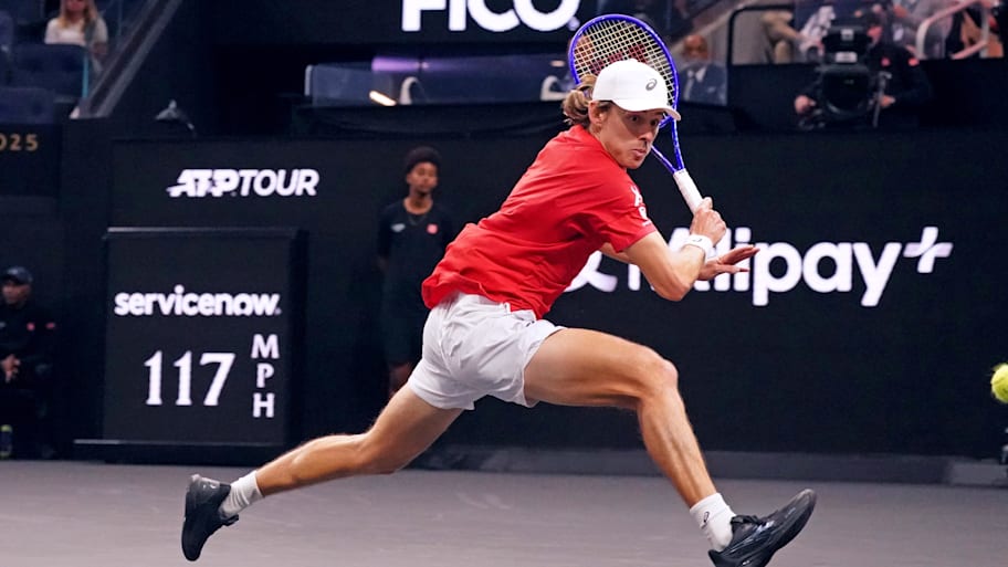 Alex de Minaur helped lift Team World to victory with wins over Jakub Menšík and Alexander Zverev.