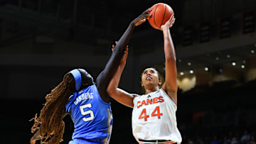 Maria Gakdeng blocks shot in North Carolina v Miami