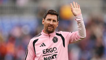 Messi poderia ter voltado ao Barcelona em 2023, mas Laporta ‘estragou tudo’, diz Xavi  