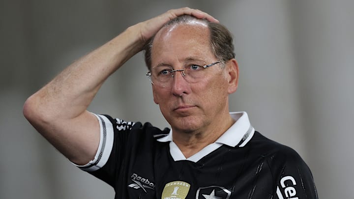 John Textor que comprar o Wolverhampton, lanterna da PL John Textor que comprar o Wolverhampton, lanterna da PL