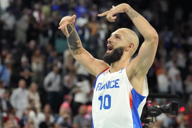 France shooting guard Evan Fournier (10).