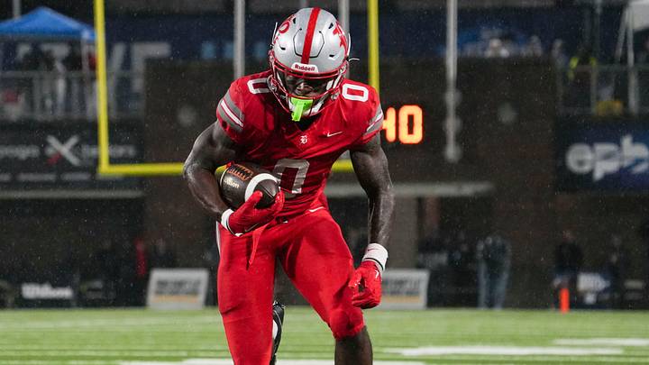 Baylor's David Gabriel Georges (0) runs in the touchdown during the Division II-AAA Championship match between Baylor versus. Brentwood Academy in Finley Stadium, Chattanooga, Tenn., on Thursday, Dec. 4, 2025.