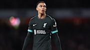 Trent Alexander-Arnold tiene 26 años y juega en el Liverpool de la Premier League