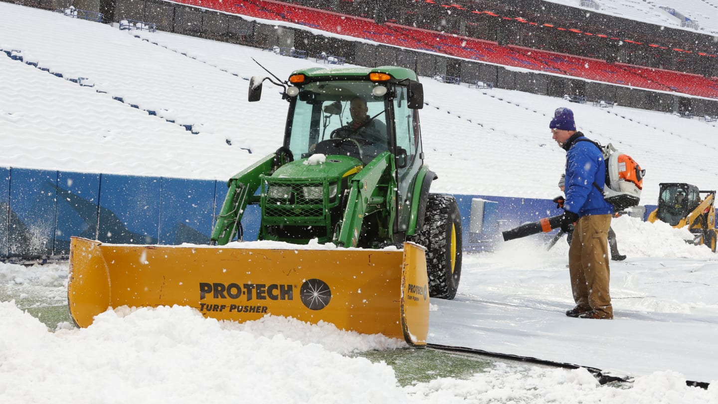 buffalo-bills-pittsburgh-steelers-wild-card-clash-pushed-back-due-to