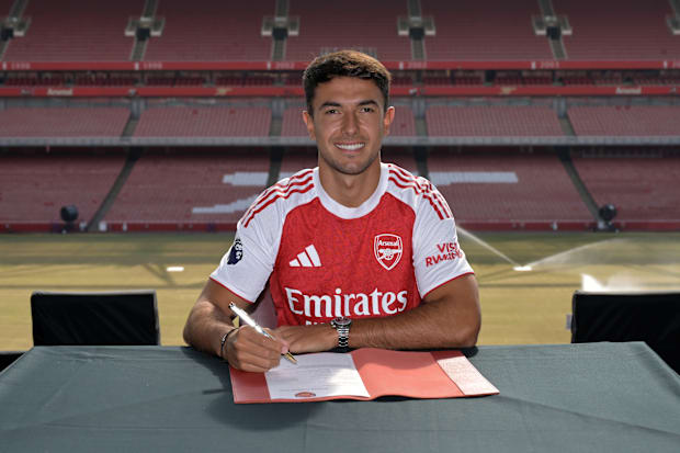 Martín Zubimendi signing for Arsenal.