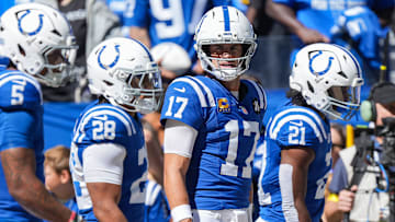 Indianapolis Colts quarterback Daniel Jones (17) warms-up Sunday, Sept. 7, 2025, ahead of the game at Lucas Oil Stadium in Indianapolis.