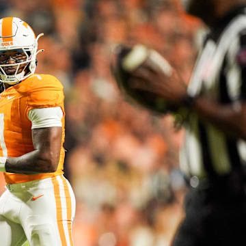 Tennessee linebacker Arion Carter (7) during a college football game between Tennessee and Mississippi State at Neyland Stadium in Knoxville, Tenn., on Saturday, Nov. 9, 2024.