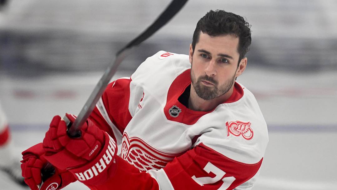 Jan 21, 2026; Toronto, Ontario, CAN;  Detroit Red Wings forward Dylan Larkin (71) warms up before playing the Toronto Maple Leafs at Scotiabank Arena. Mandatory Credit: Dan Hamilton-Imagn Images