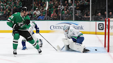 Vancouver Canucks v Dallas Stars