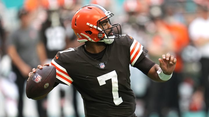 Cleveland Browns quarterback Jacoby Brissett.