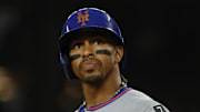 New York Mets shortstop Francisco Lindor (12) looks on at bat against the Washington Nationals during the fourth inning at Nationals Park. 
