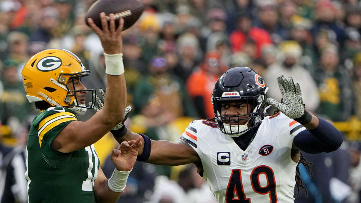 Tremaine Edmunds pressures Jordan Love in last year's season-ending loss to the Packers. Expect Bears playoff hopes to boil down to this year's season-ender at Lambeau Field.