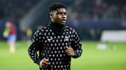 Eric Junior Dina-Ebimbe va quitter le PSG en prêt