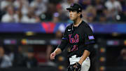 Aug 29, 2025; New York City, New York, USA; New York Mets starting pitcher Jonah Tong (21) reacts during the fifth inning against the Miami Marlins at Citi Field. Mandatory Credit: Vincent Carchietta-Imagn Images