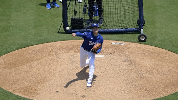 Ohtani participates in a live batting practice Ohtani participates in a live batting practice