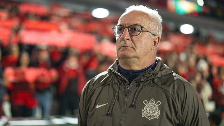 Dorival Júnior recebeu boas notícias do DM alvinegro Dorival Júnior recebeu boas notícias do DM alvinegro