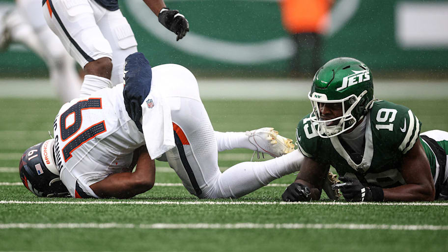 Payton Gives Weak Answer on Failure to Use Broncos' Most Explosive Weapon