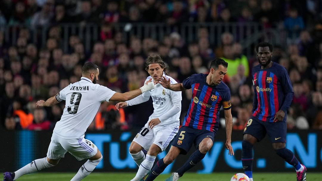 Sergio Busquets es el jugador que más veces jugó el Clásico FC Barcelona-Real Madrid 