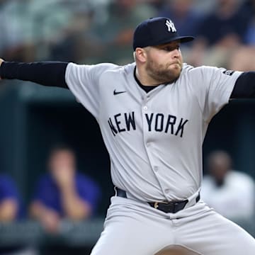Aug 6, 2025; Arlington, Texas, USA; New York Yankees relief pitcher David Bednar (53) throws a pitch during the ninth inning against the Texas Rangers at Globe Life Field. Mandatory Credit: Tim Heitman-Imagn Images