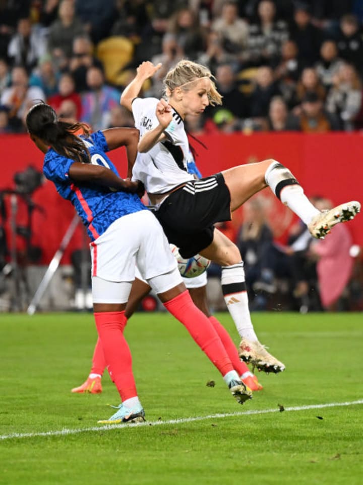 Grace Geyoro, Kathrin Hendrich, Peyraud Magnin