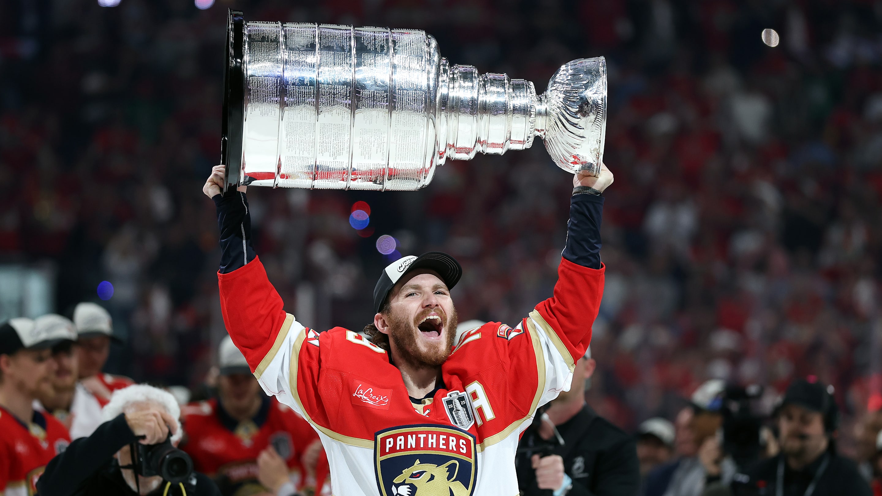 Matthew Tkachuk injury jeopardizes Panthers' Stanley Cup defense thumbnail