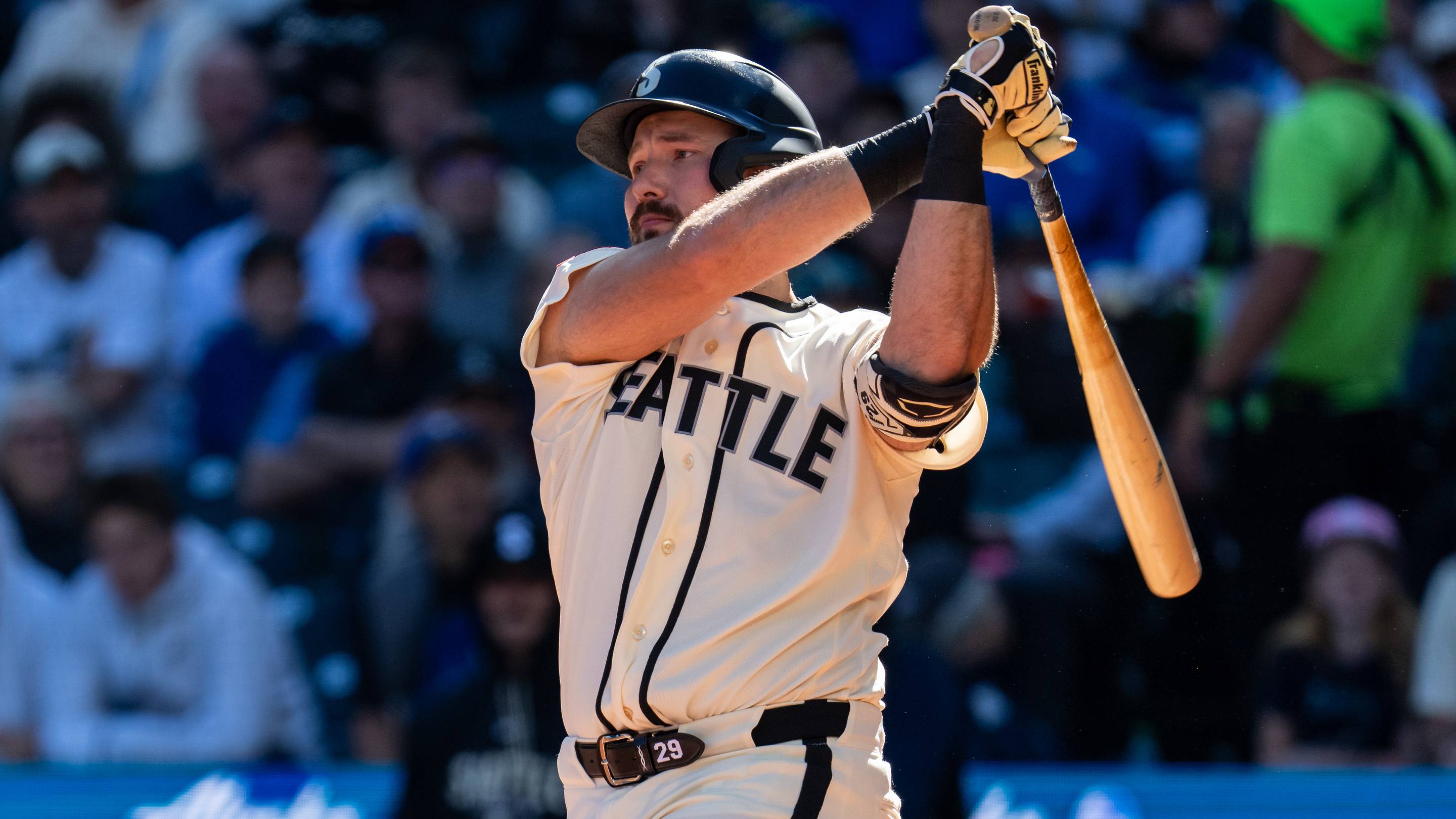 Cal Raleigh Defines What the Mariners’ Next Manager Must Fix