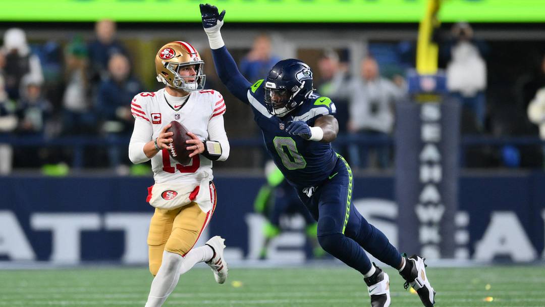The 49ers and Seahawks will compete for the NFC South lead on Sunday. 
