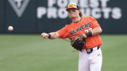 Travis Bazzana podría debutar pronto en MLB tras jugar en la Universidad de Oregon State