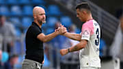 Granit Xhaka (r.) will Bayer Leverkusen verlassen