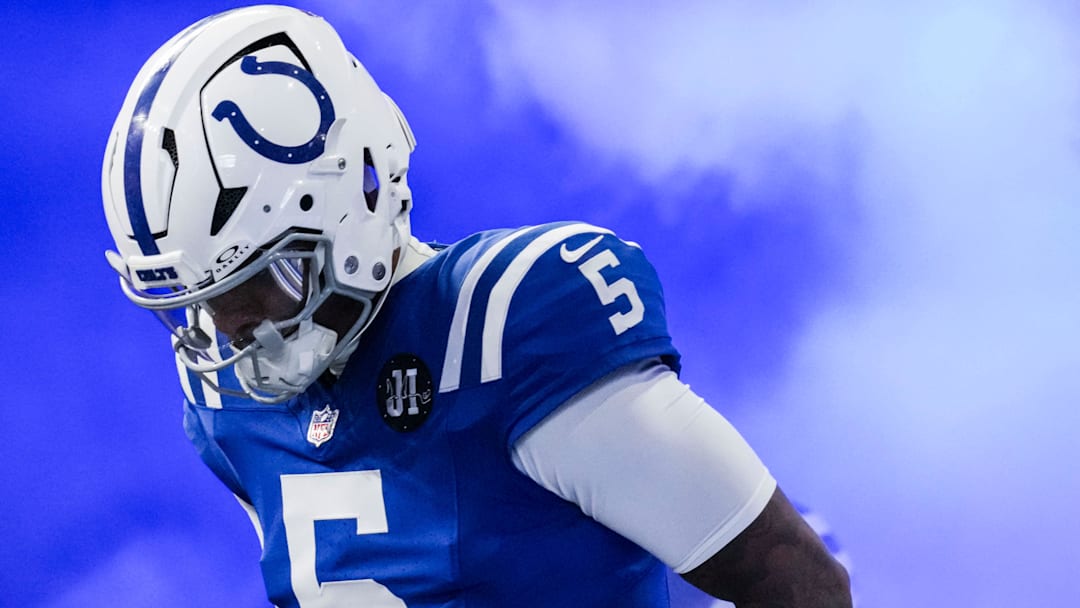 Indianapolis Colts quarterback Anthony Richardson (5) runs onto the field Sunday, Oct. 5, 2025, during a game against the Las Vegas Raiders at Lucas Oil Stadium in Indianapolis.