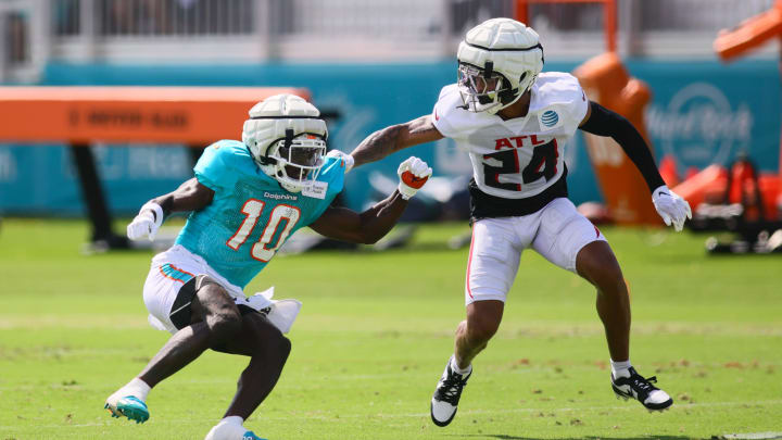 Miami Dolphins wide receiver Tyreek Hill and Atlanta Falcons cornerback A.J. Terrell competed in Tuesday's joint practice.