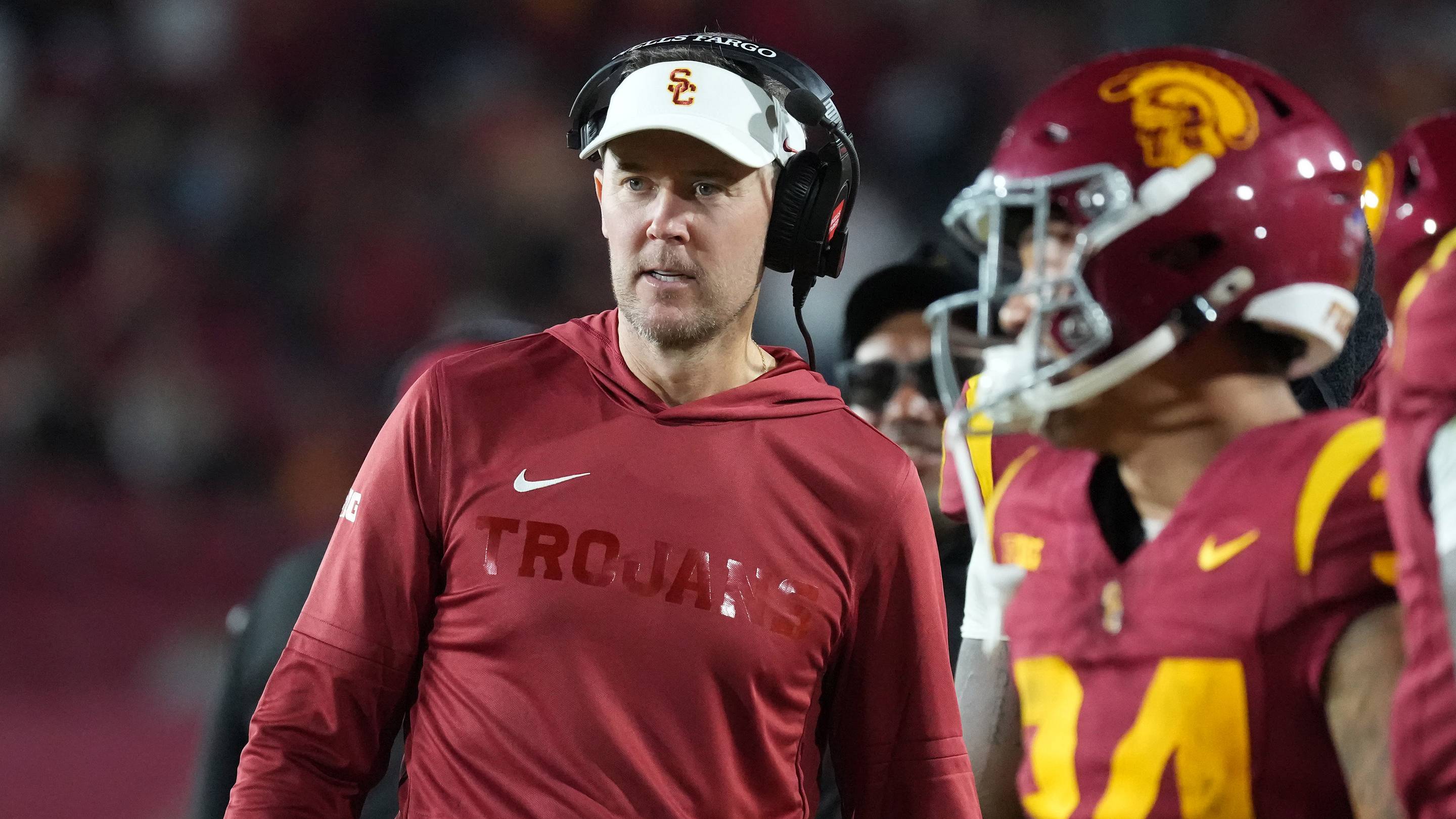 Lincoln Riley Respects Badgers' Home-Field Advantage: 'Something You're Very Aware of'