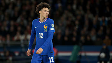 Maghnes Akliouche est annoncé titulaire. Maghnes Akliouche est annoncé titulaire.