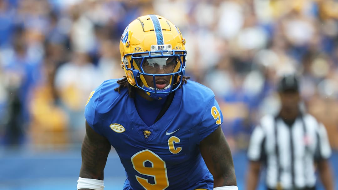 Sep 6, 2025; Pittsburgh, Pennsylvania, USA;  Pittsburgh Panthers linebacker Kyle Louis (9) at the line of scrimmage against the Central Michigan Chippewas during the first quarter at Acrisure Stadium. Mandatory Credit: Charles LeClaire-Imagn Images