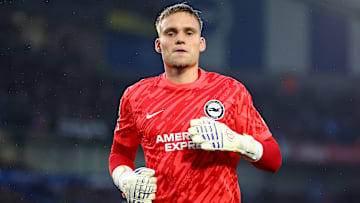 Bayern Munich monitoring situation of Brighton's Bart Verbruggen.