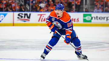 Edmonton Oilers center Ryan Nugent-Hopkins (93)
